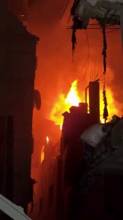 👤 Saed Hasaballah 📝 A house in the Al-Shati Refugee Camp northwest of Gaza City was targeted by military aircraft with t
